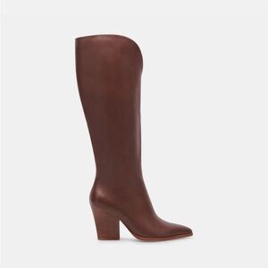 selling ‘rocky’ dolce vita boots in chocolate leather size 8